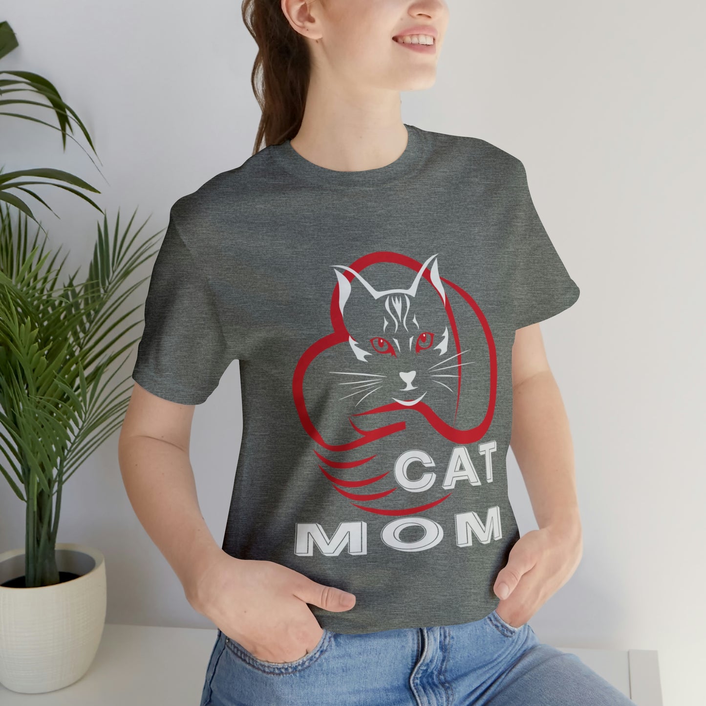 Cat Mom Short Sleeve T-shirt