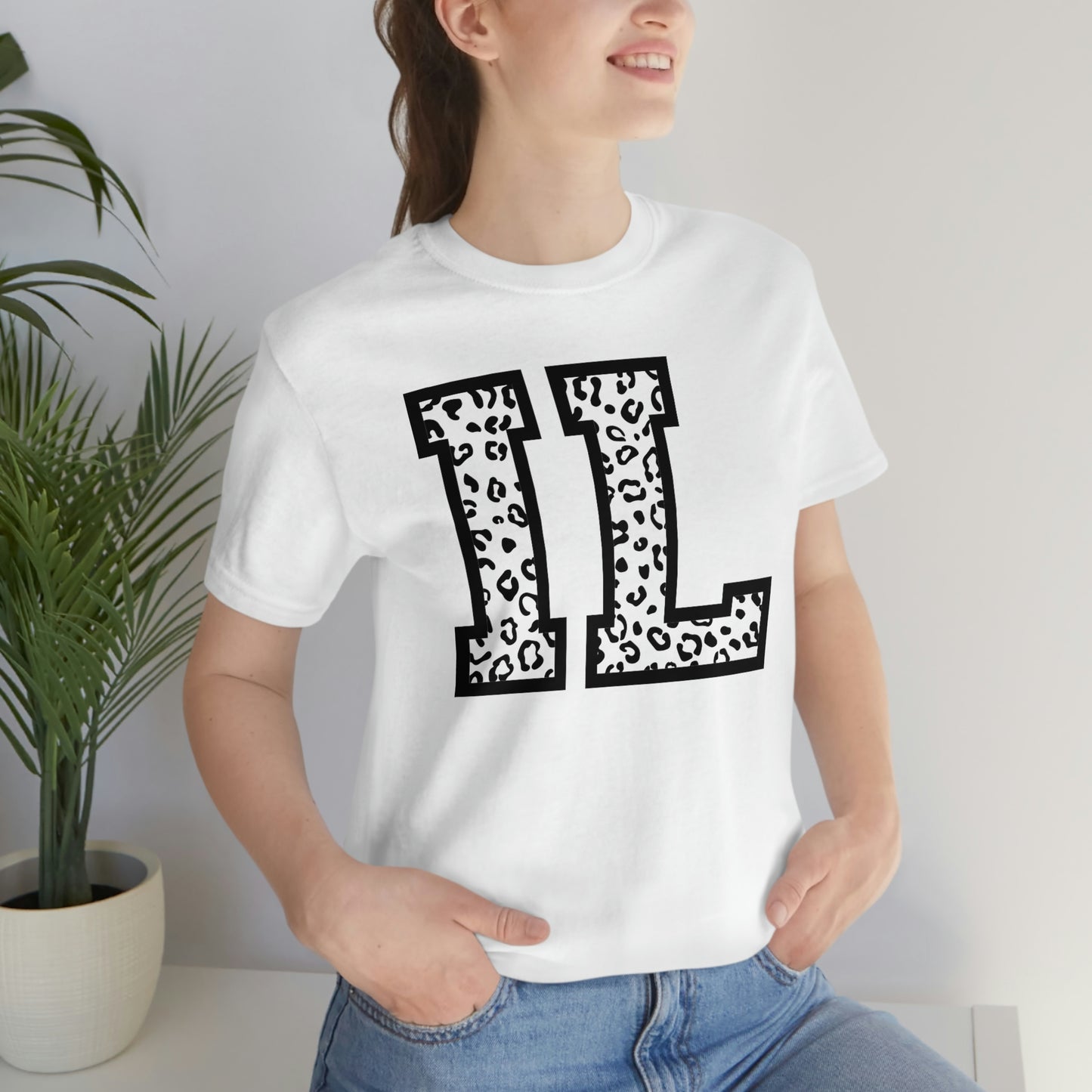 Illinois IL Leopard Print Letters Short Sleeve T-shirt