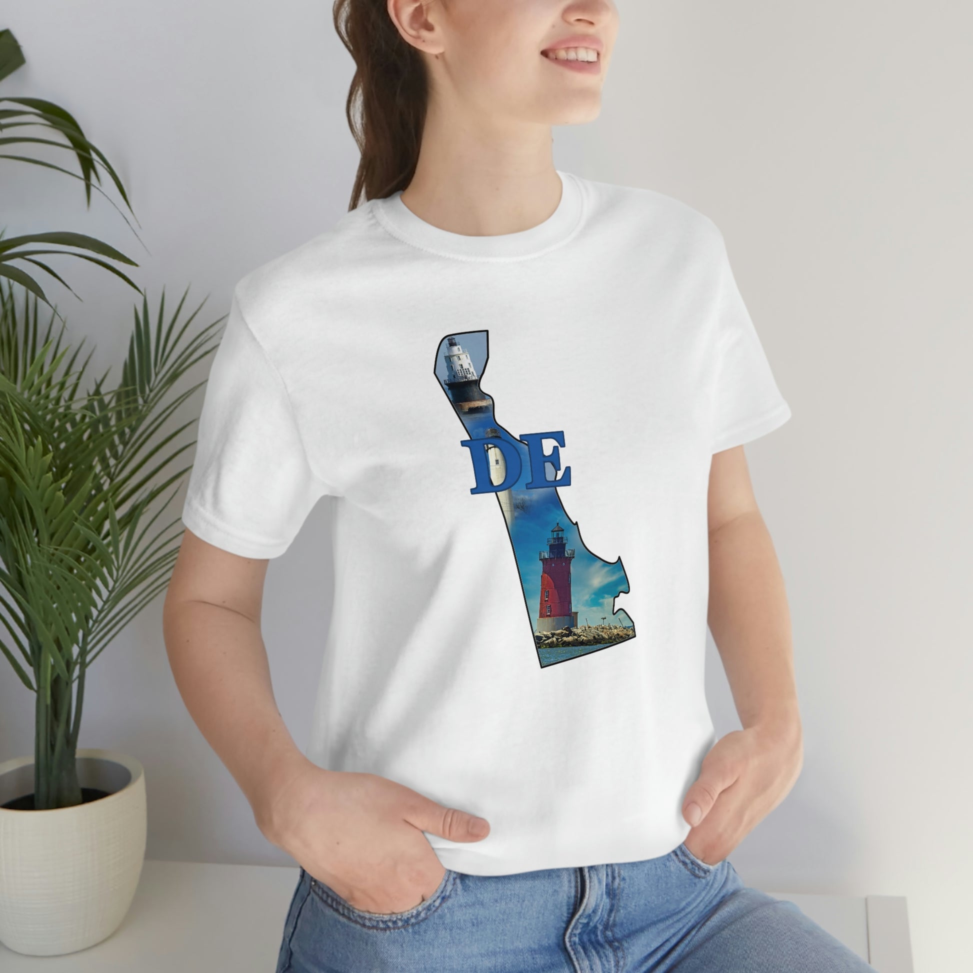 Delaware Lighthouse Short Sleeve  T-shirt