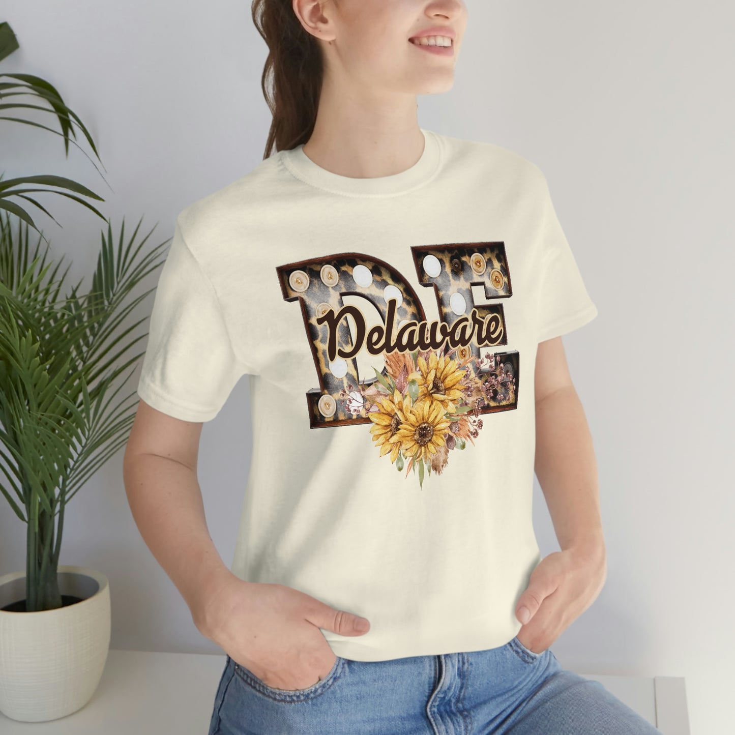 Delaware with Sunflowers Short Sleeve  T-shirt