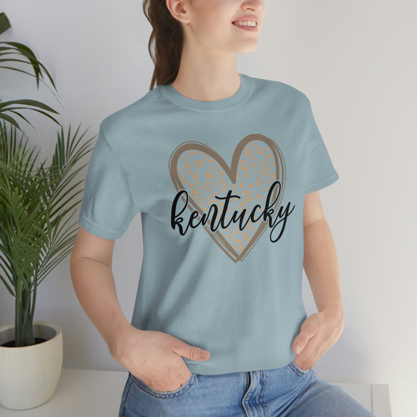 Kentucky Gold Leopard Heart Black Script Short Sleeve T-shirt