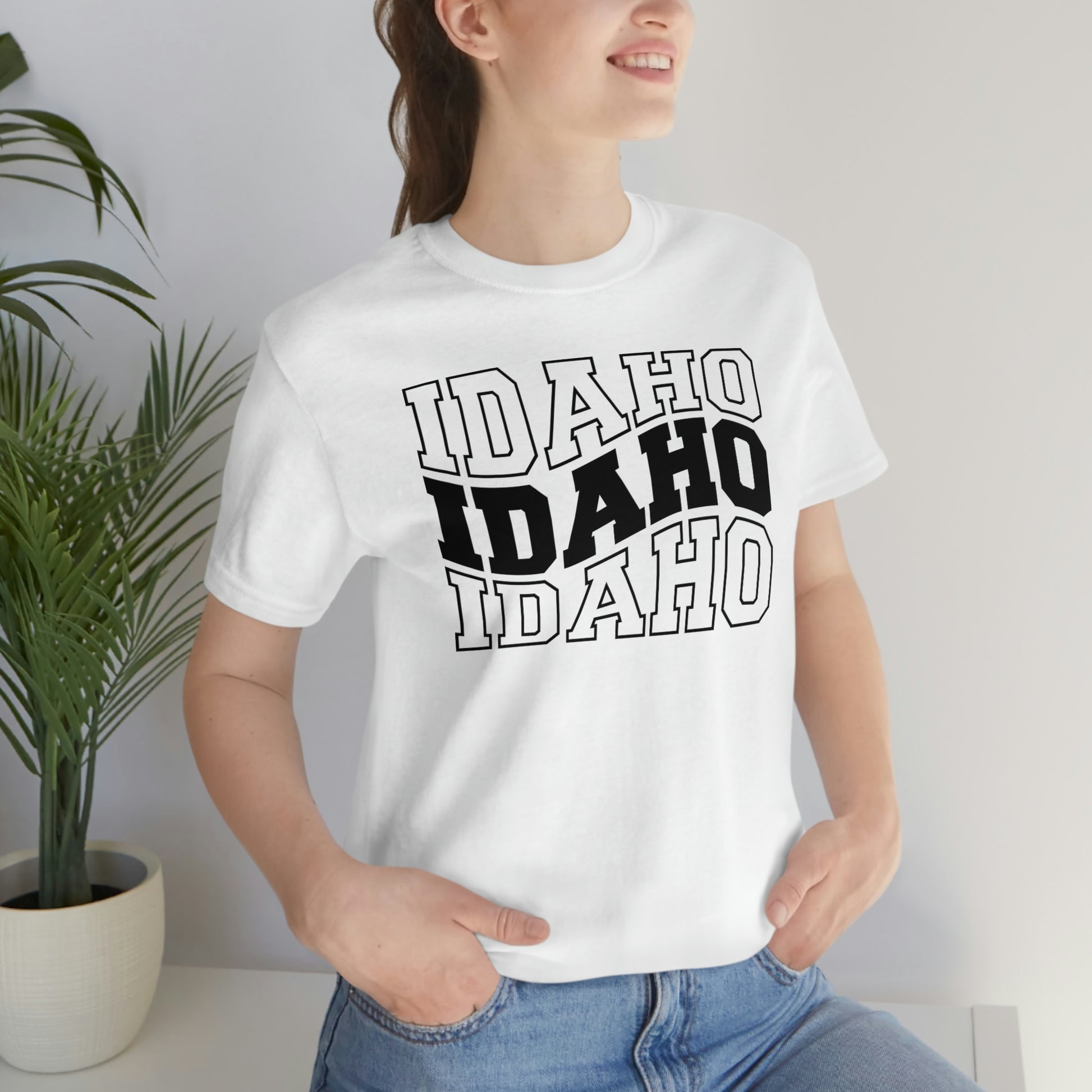 Idaho Varsity Letters Wavy Short Sleeve T-shirt