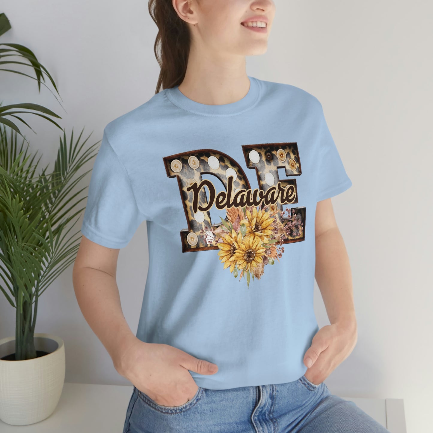 Delaware with Sunflowers Short Sleeve  T-shirt