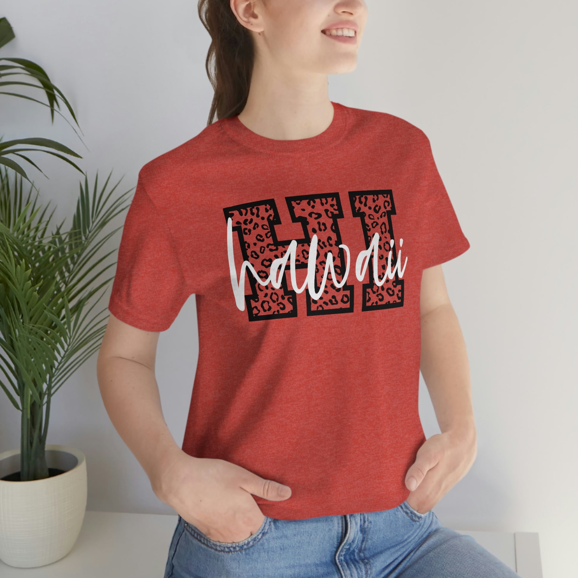 Hawaii HI Leopard Print Letters White Script Short Sleeve T-shirt