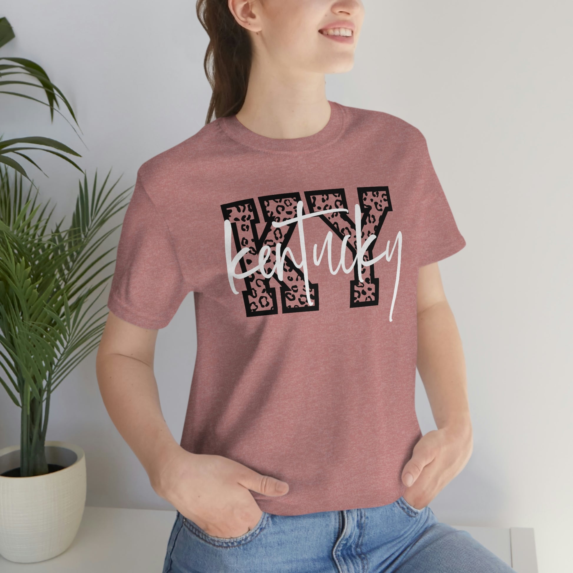 Kentucky KY Leopard Print Letters White Script Short Sleeve T-shirt