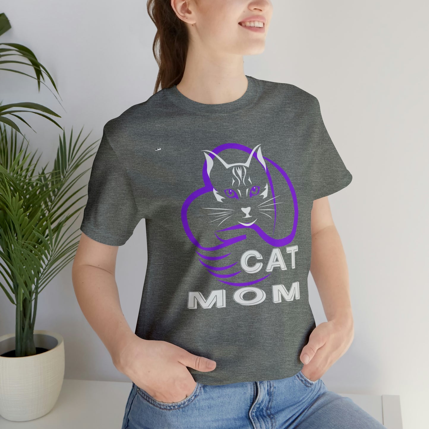 Cat Mom Short Sleeve T-shirt