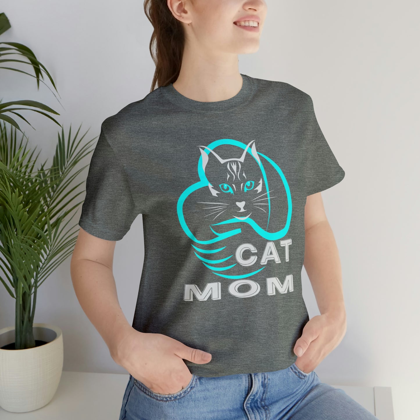 Cat Mom Short Sleeve T-shirt