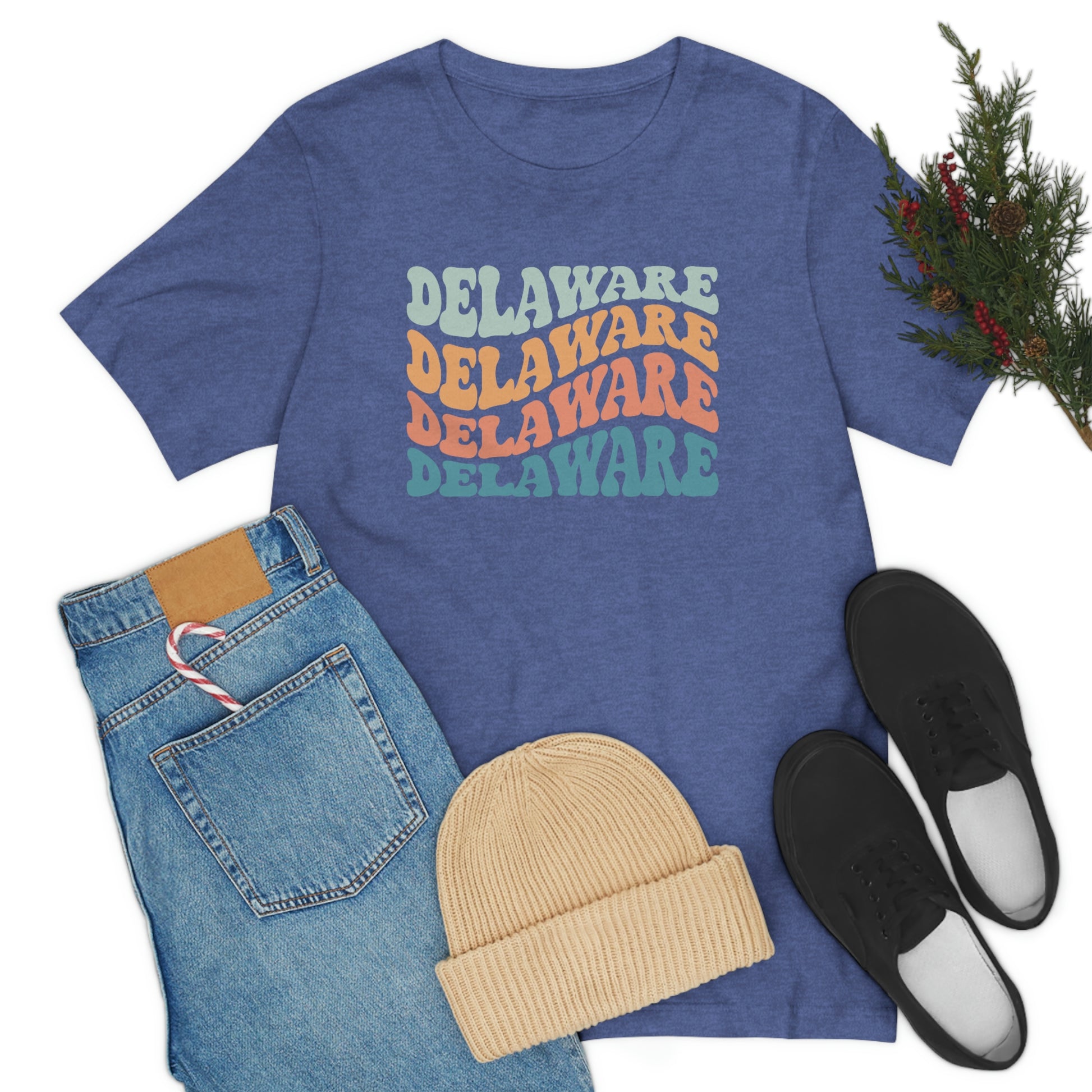 Delaware Wavy Letters Short Sleeve T-shirt