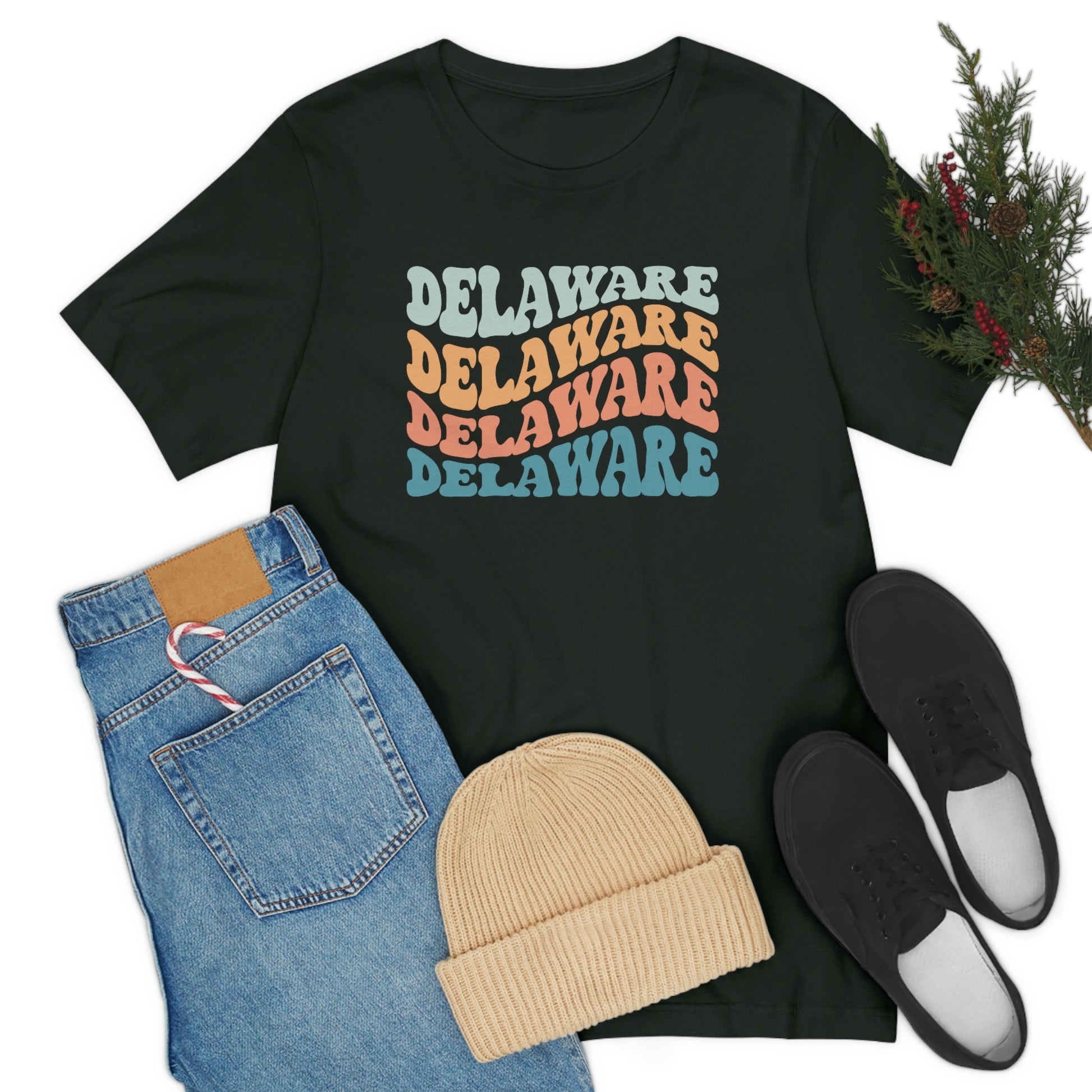 Delaware Wavy Letters Short Sleeve T-shirt