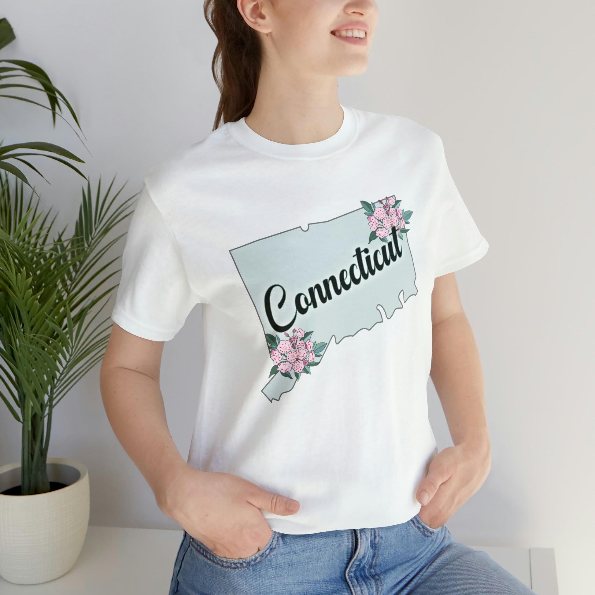 Connecticut State Flower Short Sleeve T-shirt