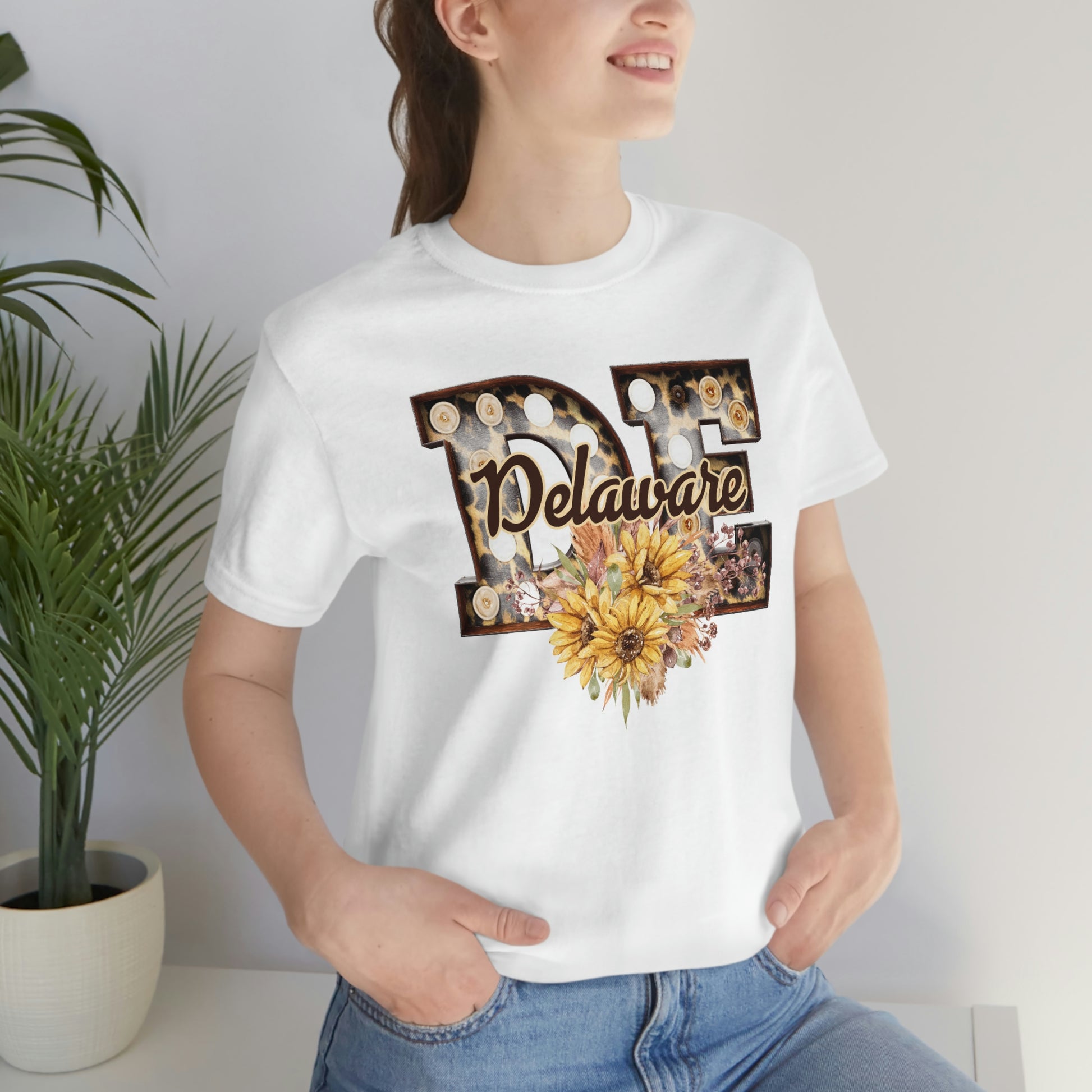 Delaware with Sunflowers Short Sleeve  T-shirt