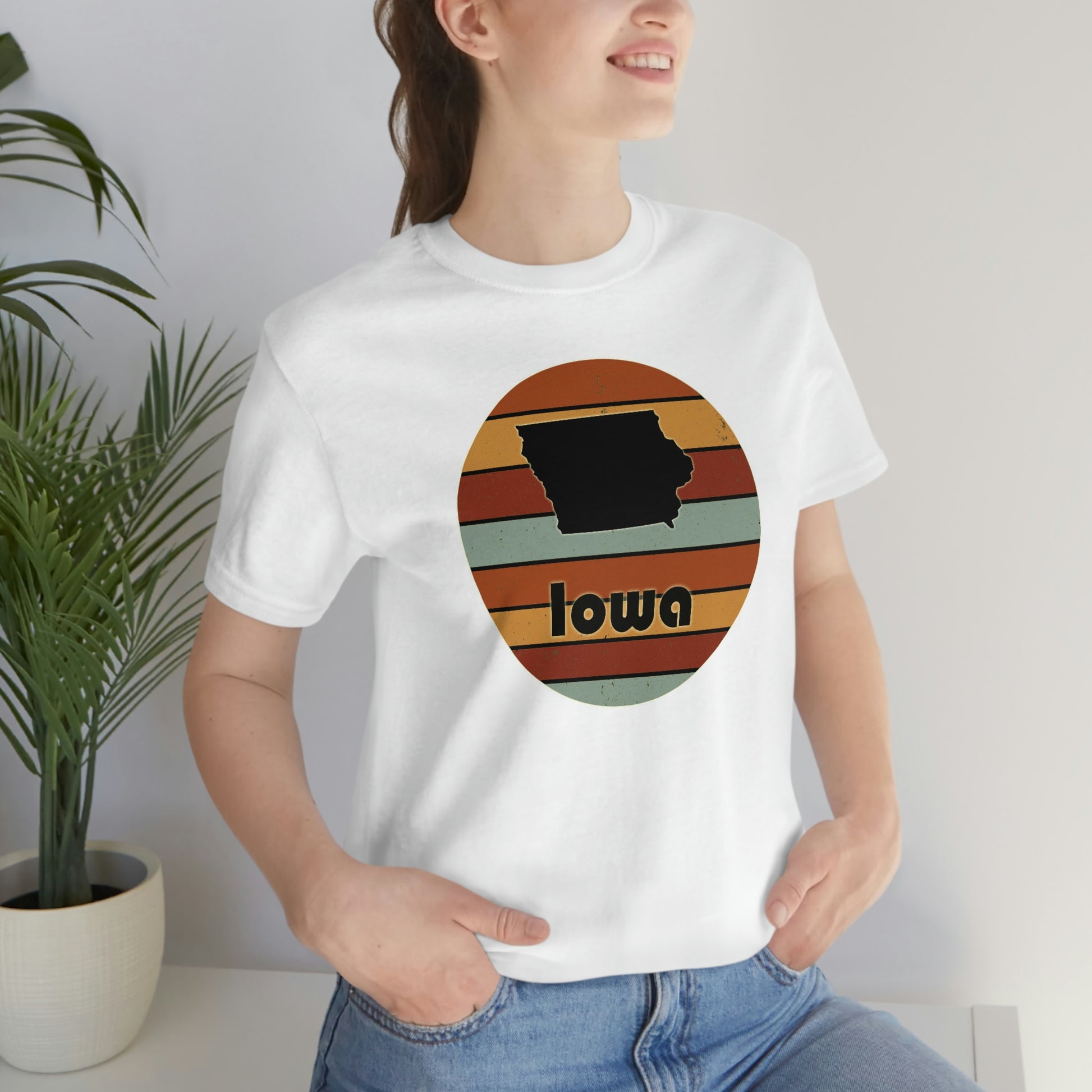 Iowa Retro Sunset Short Sleeve T-shirt