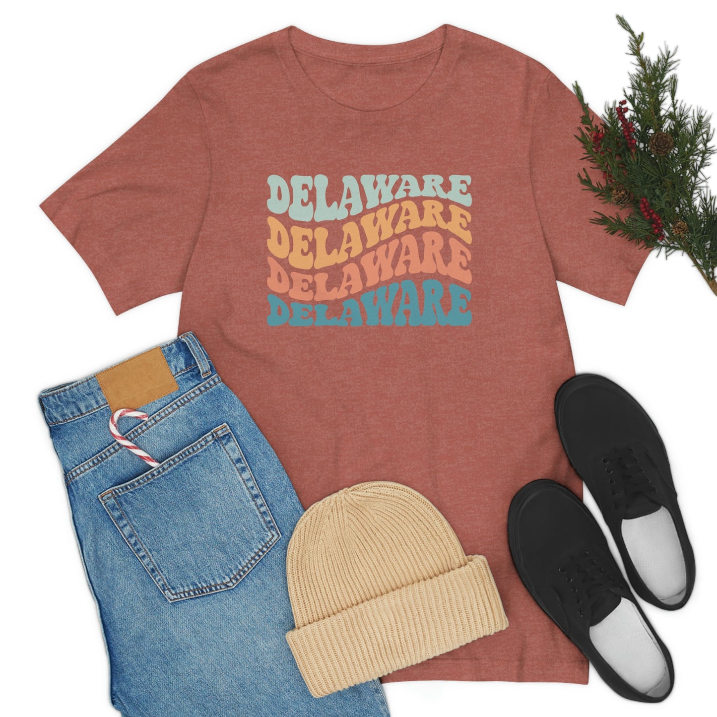 Delaware Wavy Letters Short Sleeve T-shirt